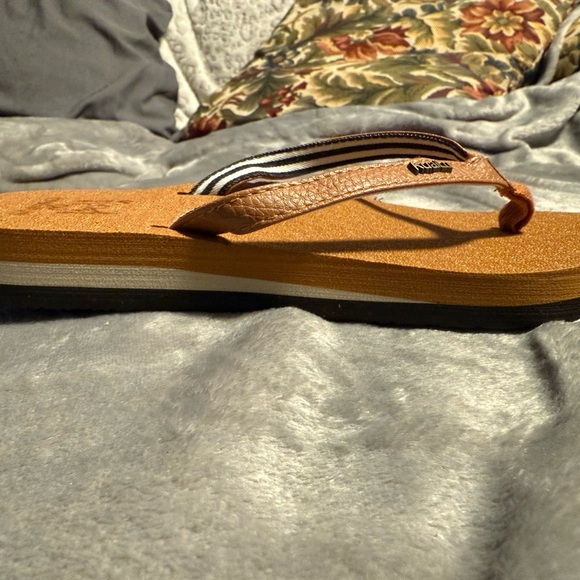 Tan Flip Flops with Striped Straps - Picture 6 of 8